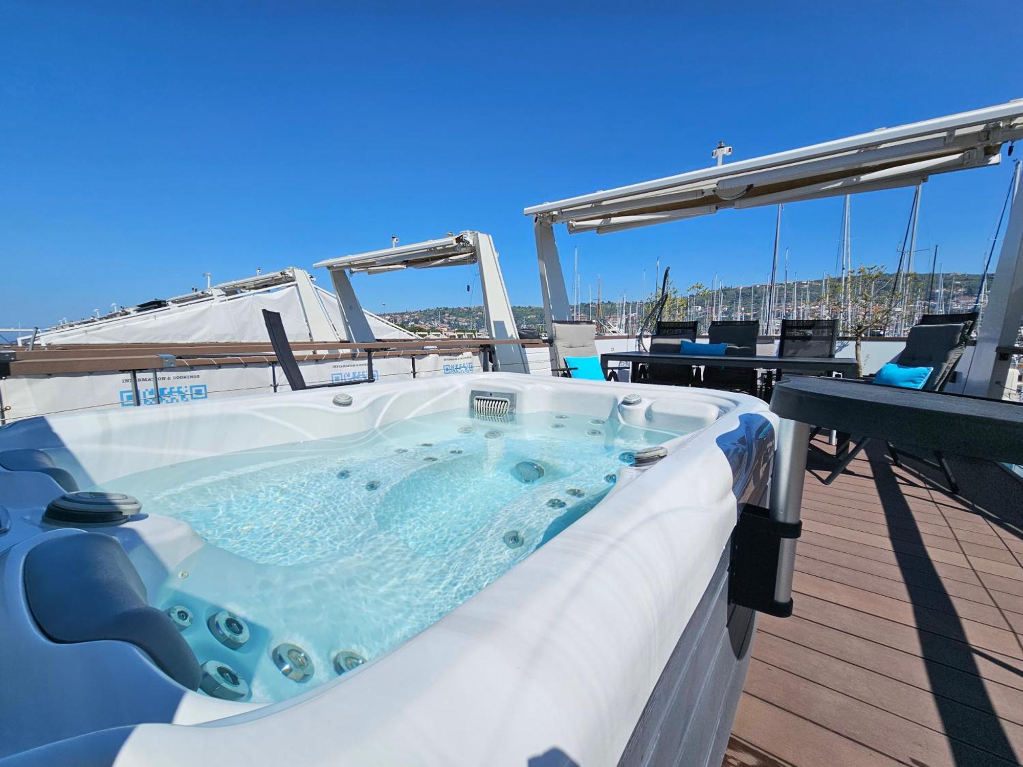 Floating Sea House - Vital Lux Portorož Eksteriør bilde